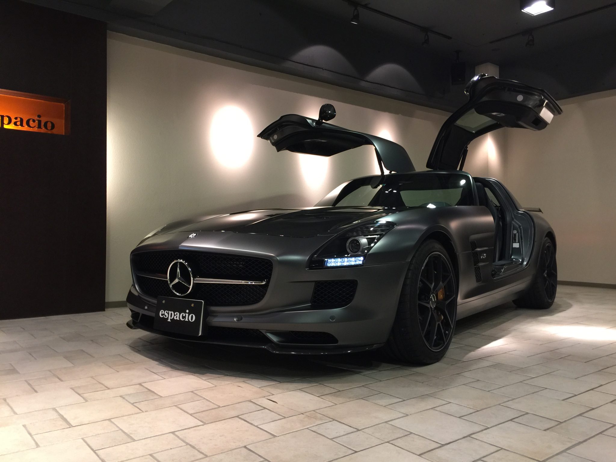 メルセデスベンツ Sls Amg Gt Final Edition フェラーリ 中古車販売 買取 エスパシオ 東京 世田谷 ポルシェ ランボルギーニ マセラティ 輸入車販売専門店